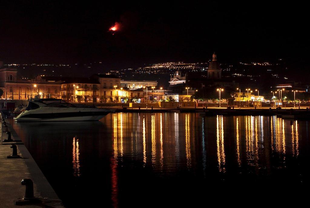 Вілла Etna Dimora Dei Saponari Трекастаньї Екстер'єр фото